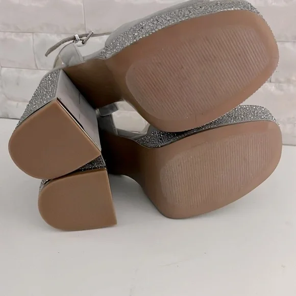 New! Kenneth Cole New York Dolly Crystal Heel Platform Sandal in silver Size 7.5 - Picture 9 of 12